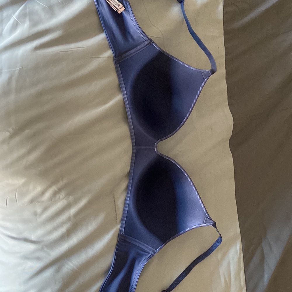 Victoria Secret bra - Picture 2 of 4
